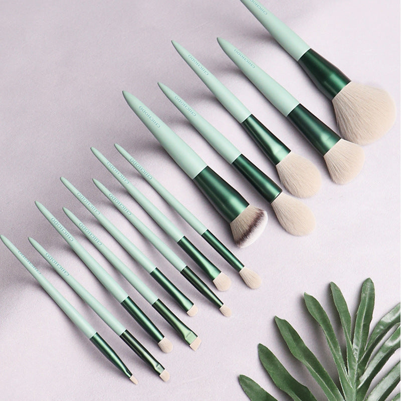 13-Piece Green Makeup Brush Set – Complete Foundation & Eye Brush Kit