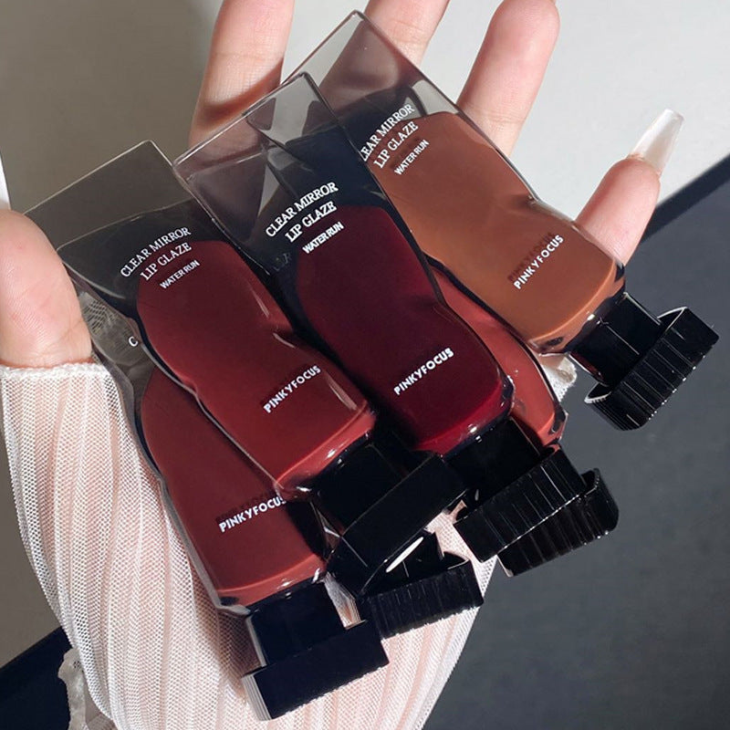 PinkyFocus Black Mirror Light Lip Lacquer