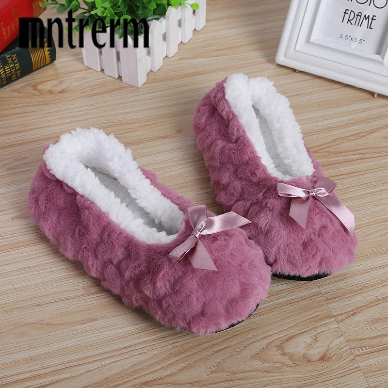 Women’s Cute Plush Indoor Slippers