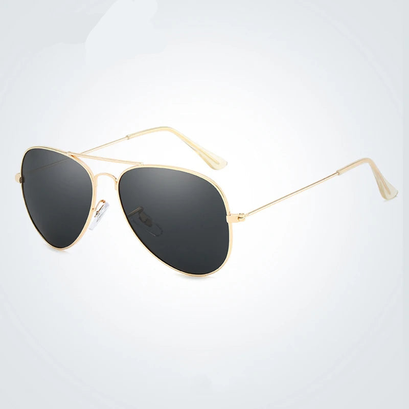 Classic Pilot Sunglasses for Men