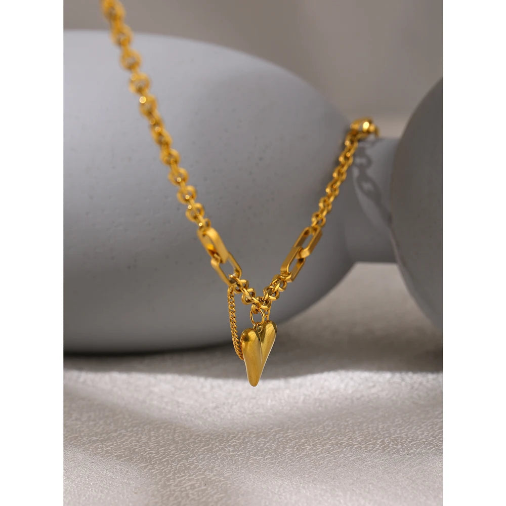 Yhpup Romantic Heart Pendant Necklace