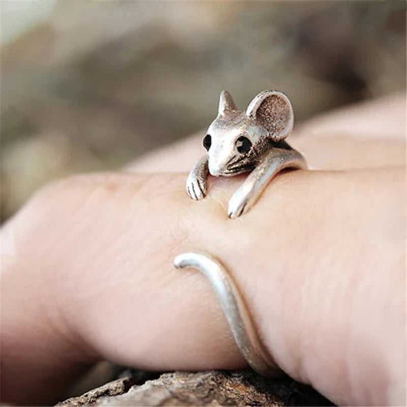 Vintage Gothic Mouse Ring