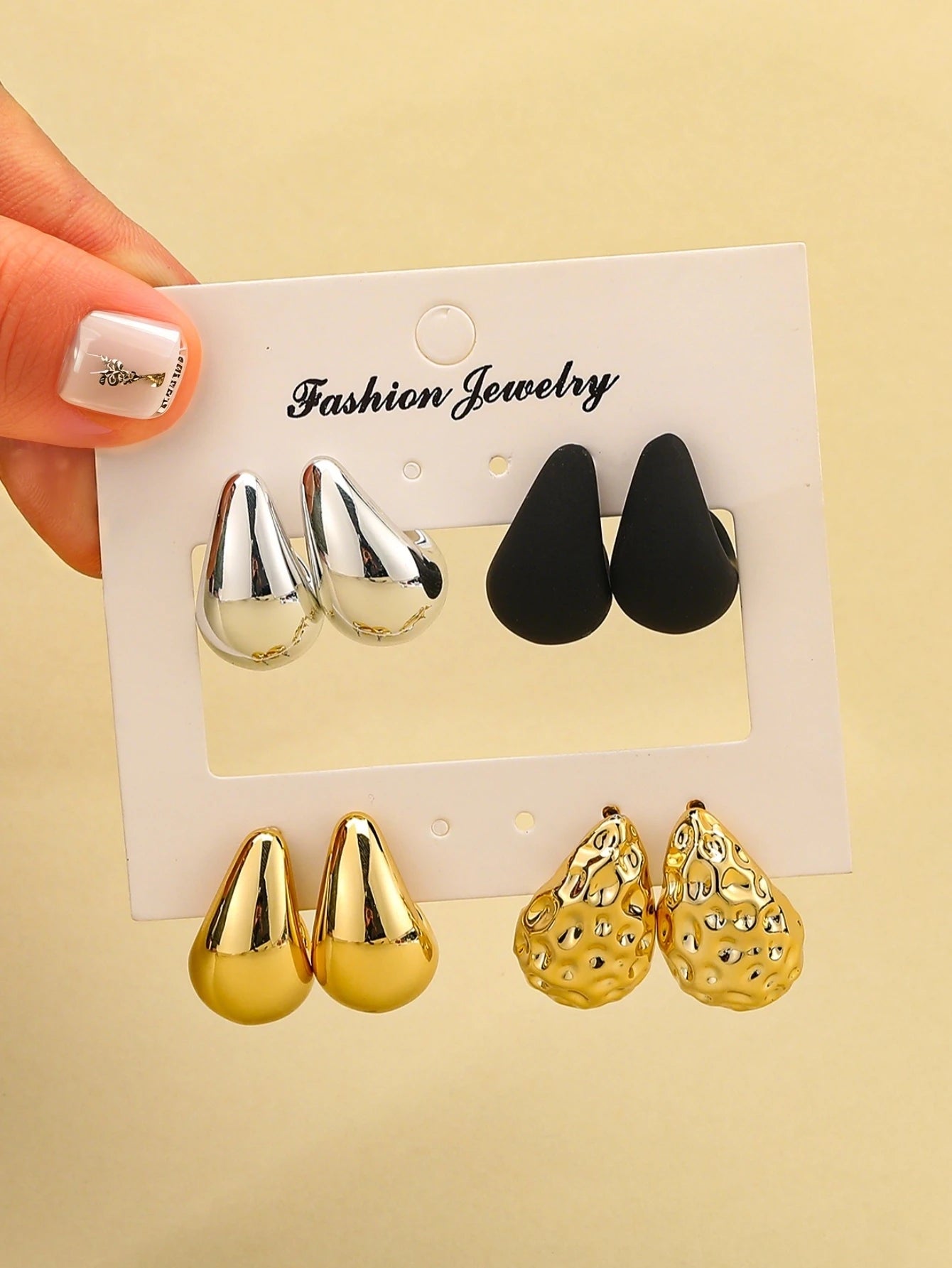 Vintage Glossy Acrylic Teardrop Stud Earrings