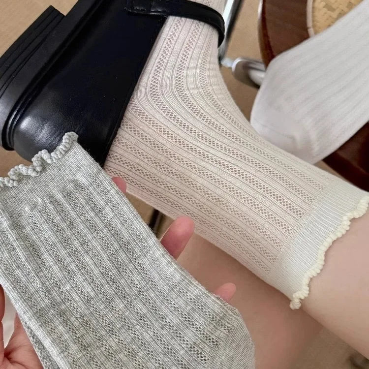1 Pair Women’s Hollow-Out Long Loose Socks