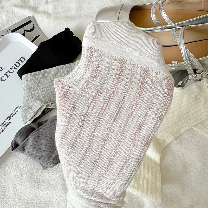 1 Pair Women’s Hollow-Out Long Loose Socks