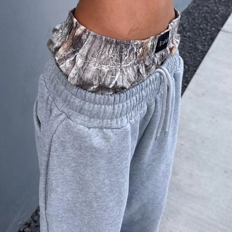 Retro Baggy Camo Pants – Streetwear Style