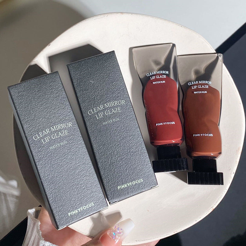 PinkyFocus Black Mirror Light Lip Lacquer
