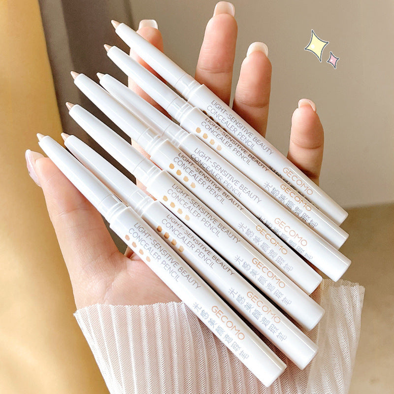 BrowBase™ – Eyelid &amp; Brow Concealer for a Flawless Finish