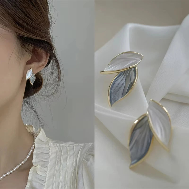 Elegant Grey Leaf Stud Earrings Vintage Style for Women