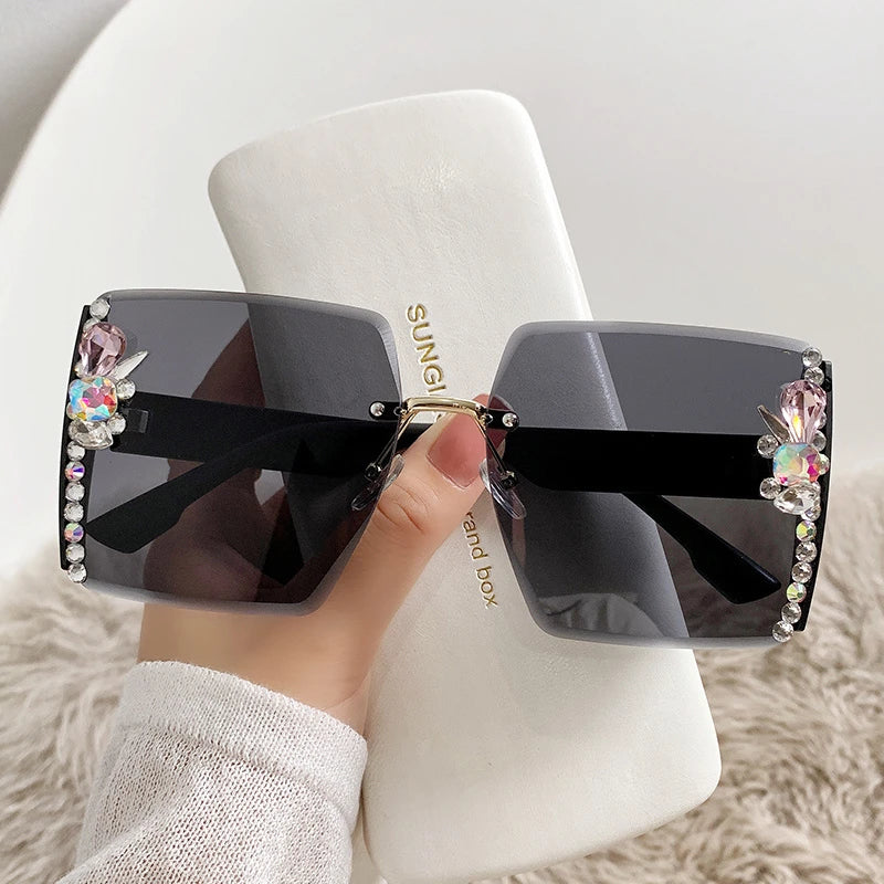 Luxury Heart Lenses Sunglasses for Women