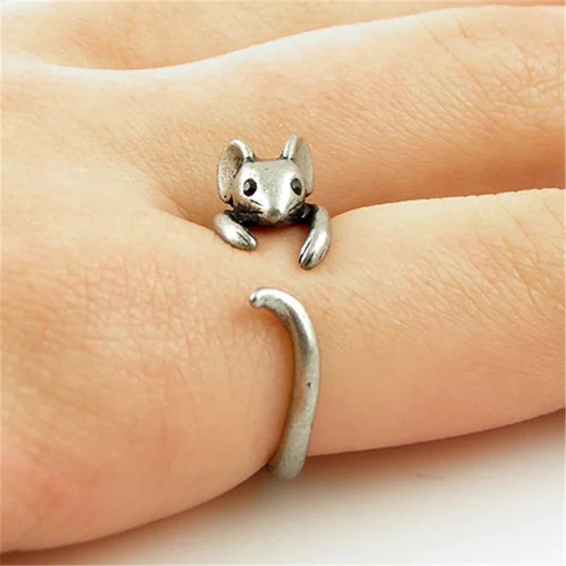 Vintage Gothic Mouse Ring