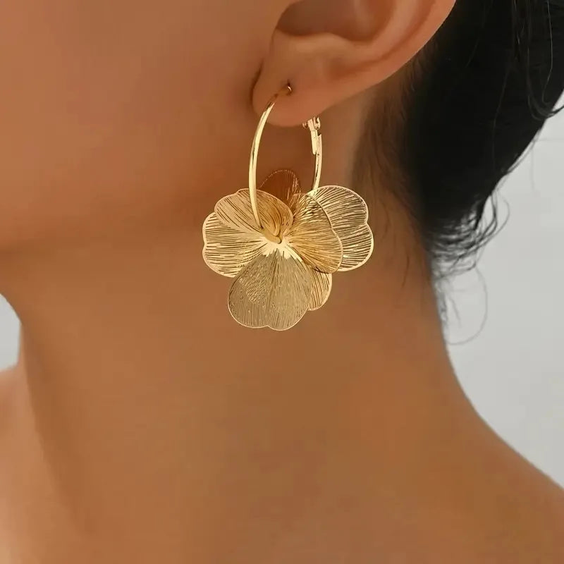 Vintage Butterfly & Flower Pendant Earrings