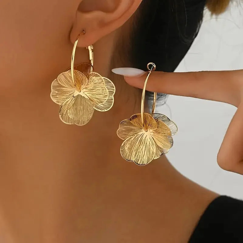 Vintage Butterfly & Flower Pendant Earrings