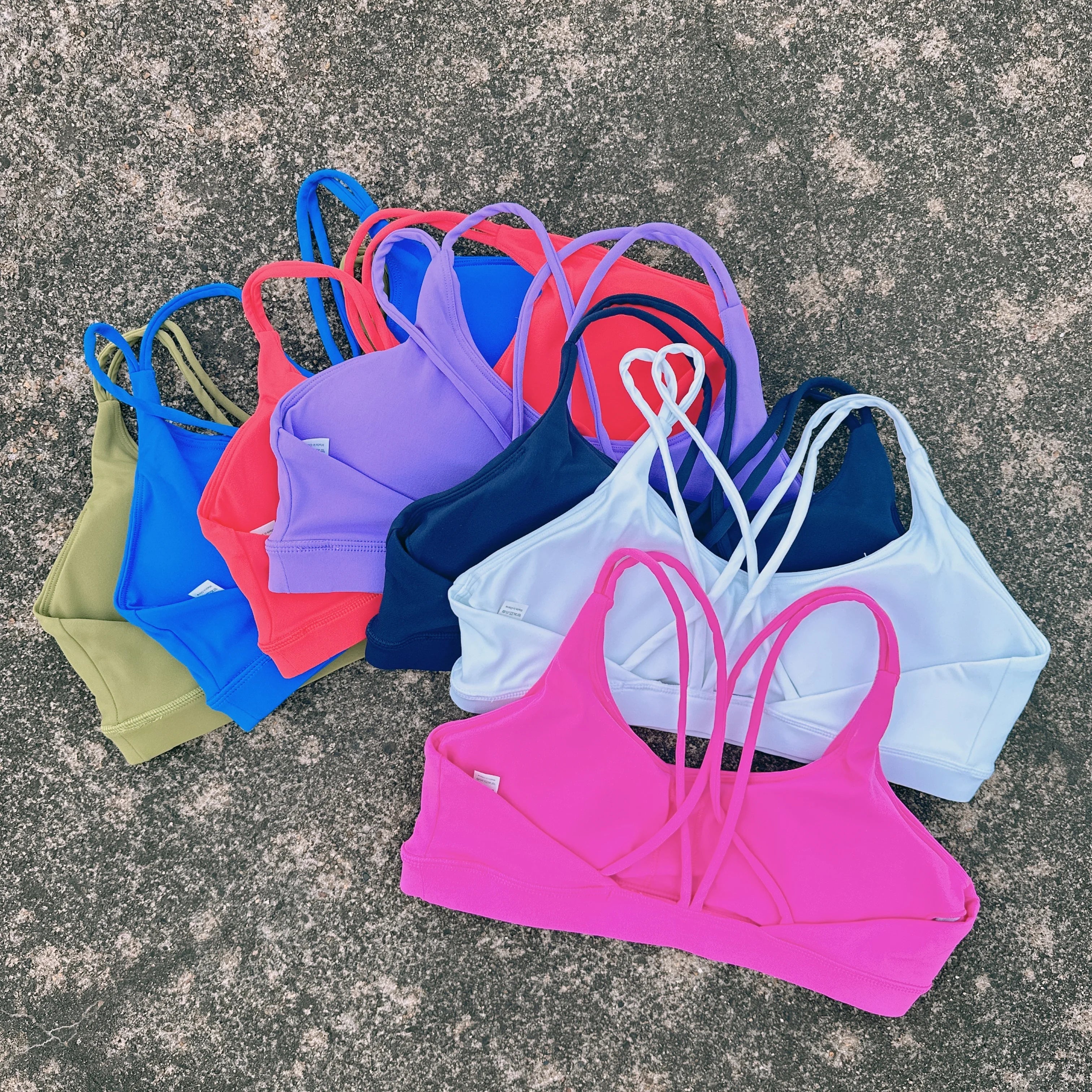 Solid Color Soft High Strength Women Cross Fitness Bra Tight Sport Top Comprehensive Training Gym Yoga Underwear With Chest Pad