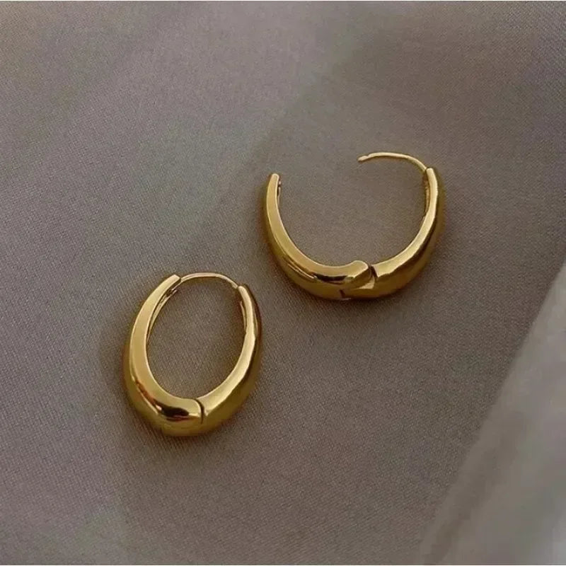 Minimalist Geometric Trendy Oval Design Gold Hoop Earrings for Women