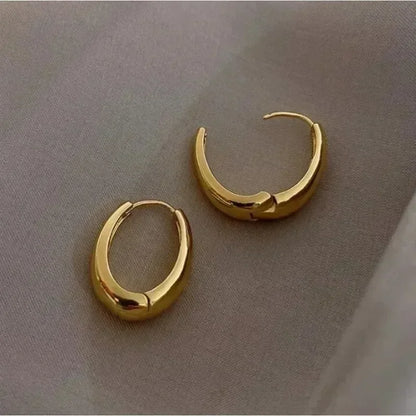 Minimalist Geometric Trendy Oval Design Gold Hoop Earrings for Women