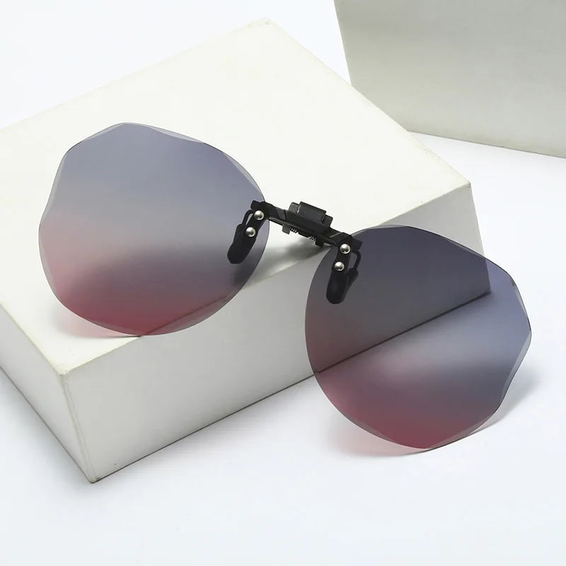Polarized Clip-On Sunglasses – Men &amp; Women Photochromic UV400 Outdoor Eyewear