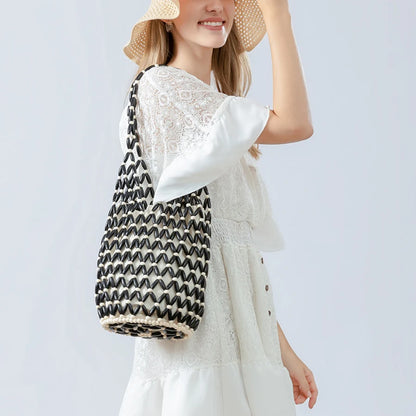 Women’s Woven Hollow-Out Wooden Bead Bucket Bag