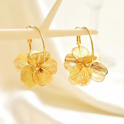 Vintage Butterfly &amp; Flower Pendant Earrings