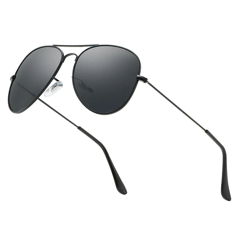 Classic Pilot Sunglasses for Men