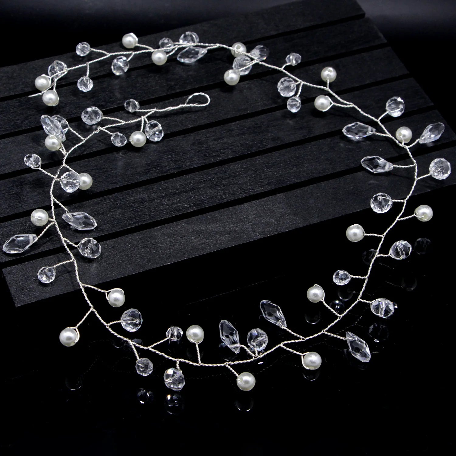 Elegant Crystal &amp; Pearl Bridal Headband for Women