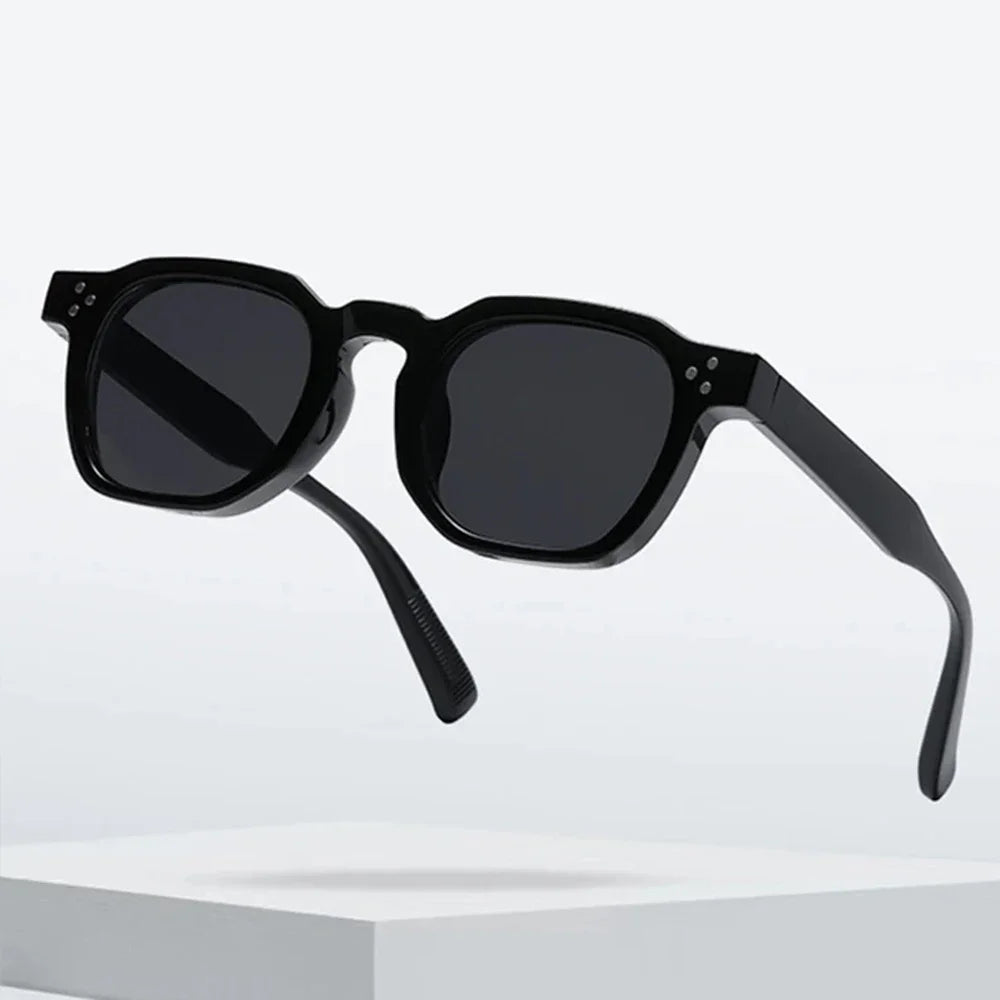 JNPCXI Fashion Vintage Rivet Oval Sunglasses